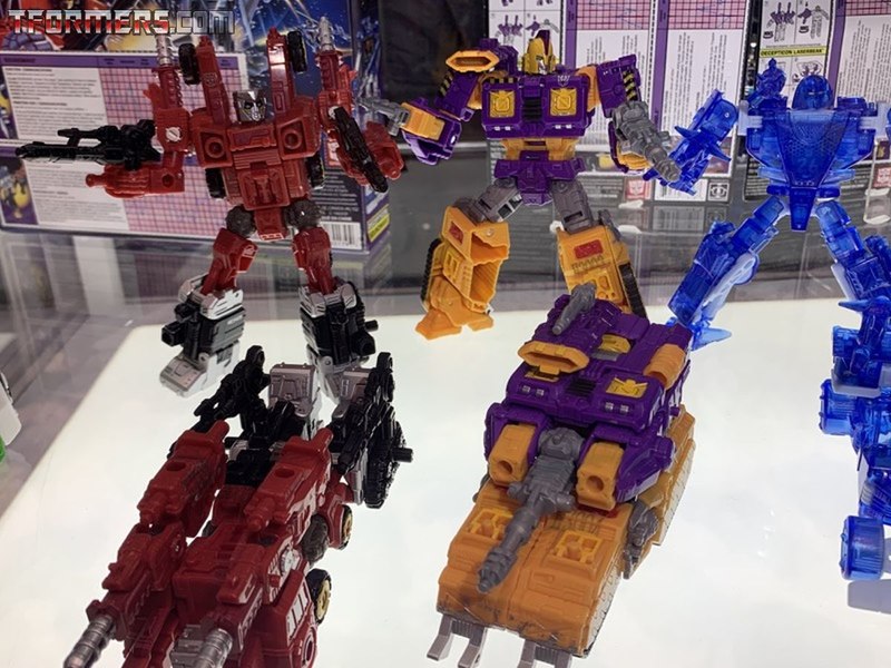 SDCC 2019  Ratchet, Impactor  Holo Mirage Powerdasher  Greenlight  (7 of 29)